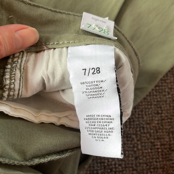 High rise wide leg carpenter pant - Picture 8 of 10